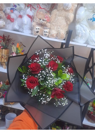 9 ADET GÜL BUKETİ